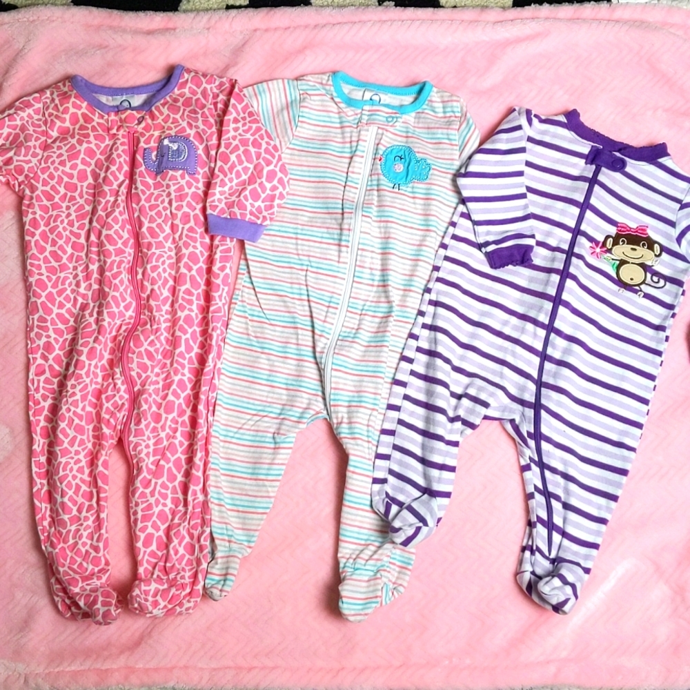 Set of 3 footed Onesies 3-6m